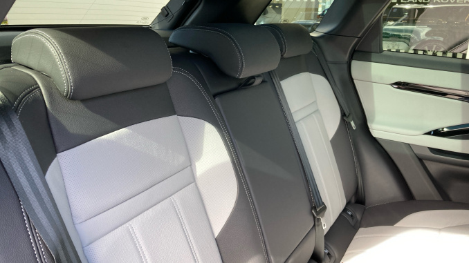 Land Rover Range Rover Evoque 2.0 D200 Hoxton Edition 5dr Auto Diesel Hatchback - Image 43